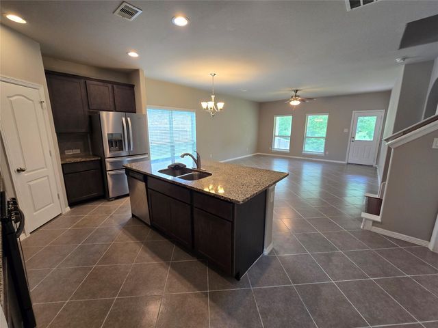 2027 Brookmont Drive, Conroe, TX 77301