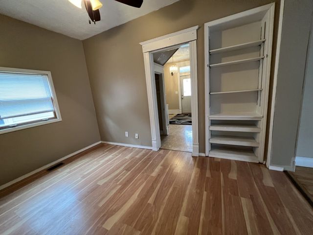 919 N Lee Street, Bloomington, IL 61701