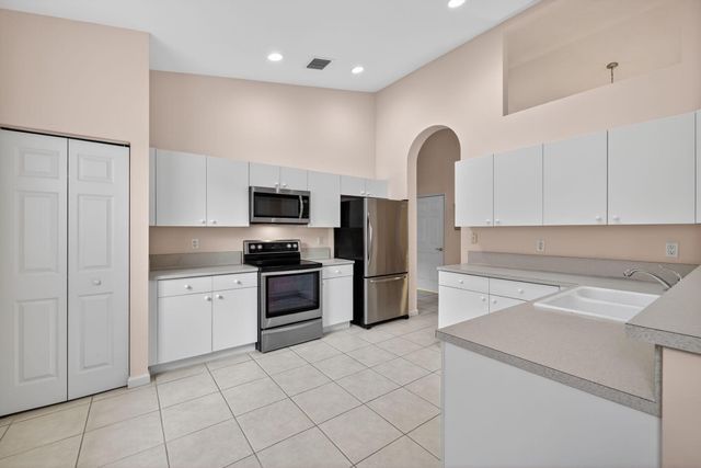 136 NW Lawton Road, Port St Lucie, FL 34986