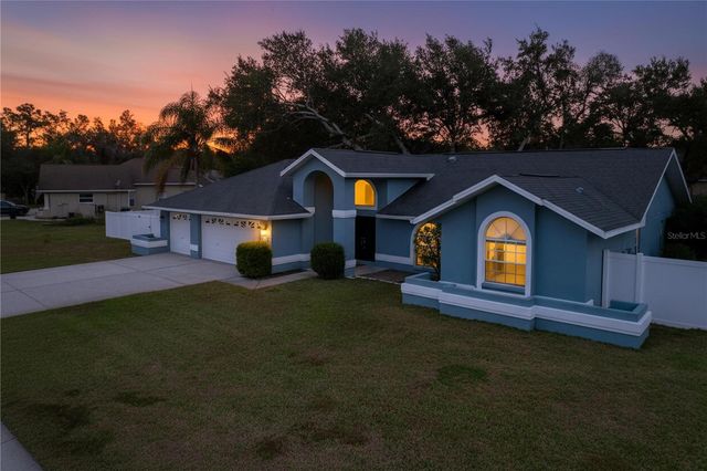 18812 BASCOMB LANE, Hudson, FL 34667