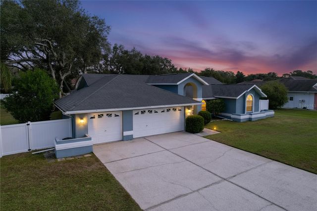 18812 BASCOMB LANE, Hudson, FL 34667