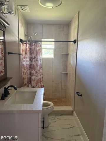 2199 Wyandotte AVE, Alva, FL 33920