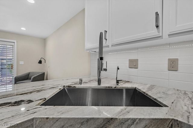 10210 Juniper Creek Lane, Las Vegas, NV 89145