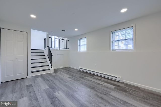 106 WARREN WAY, Lancaster, PA 17601