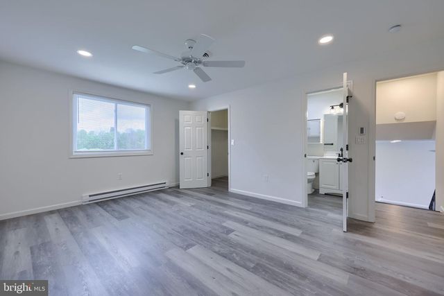 106 WARREN WAY, Lancaster, PA 17601