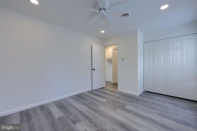106 WARREN WAY, Lancaster, PA 17601