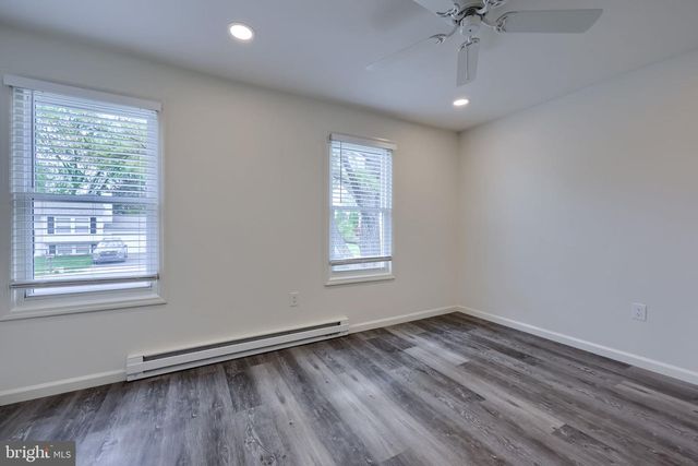 106 WARREN WAY, Lancaster, PA 17601