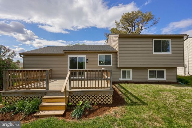 106 WARREN WAY, Lancaster, PA 17601