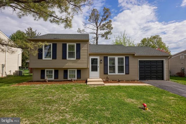 106 WARREN WAY, Lancaster, PA 17601