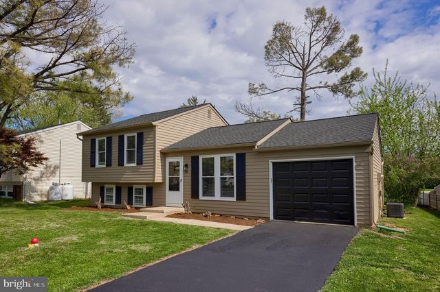 106 WARREN WAY, Lancaster, PA 17601