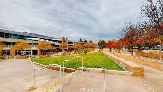 21084 Telegraph Road, Riverside, CA 92507