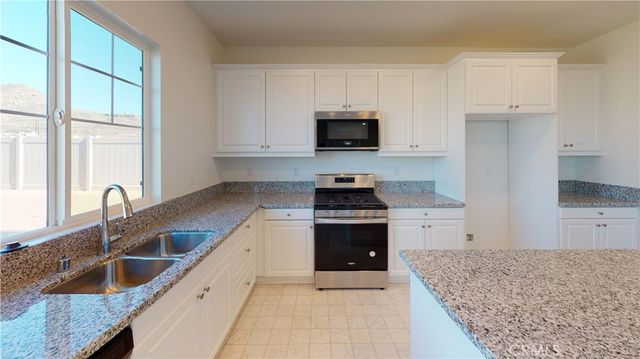 21084 Telegraph Road, Riverside, CA 92507