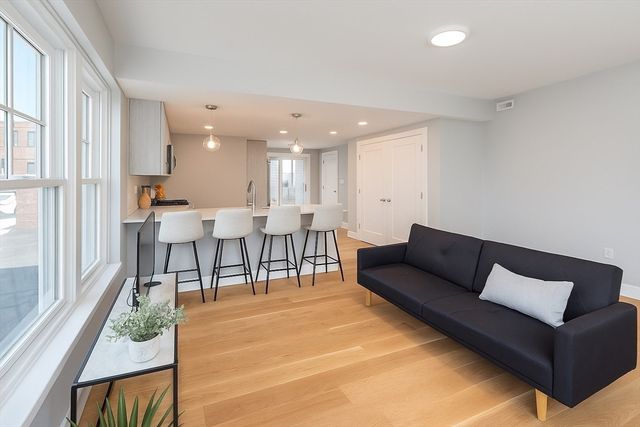 98 Prescott St 2C, Boston, MA 02128