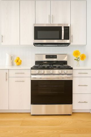 98 Prescott St 2C, Boston, MA 02128