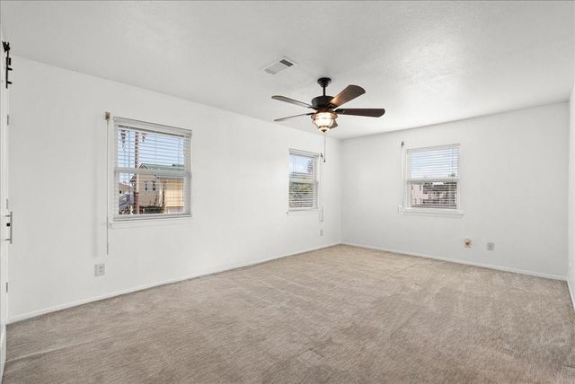 1172 Sailfish Street, Hitchcock, TX 77563