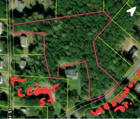 146a Cedar St, Sturbridge, MA 01566