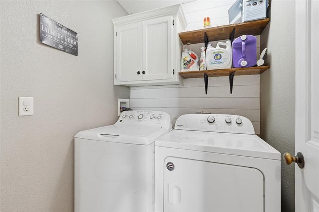 803 Mulberry Street, Pleasant Hill, MO 64080