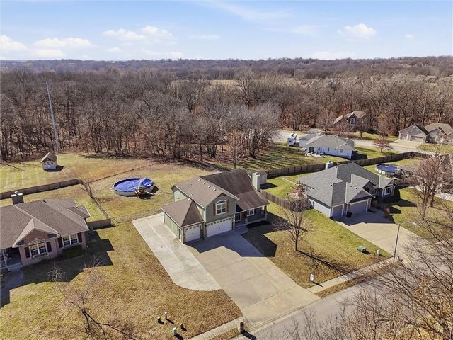 803 Mulberry Street, Pleasant Hill, MO 64080