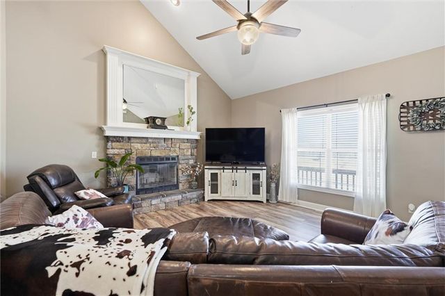 803 Mulberry Street, Pleasant Hill, MO 64080