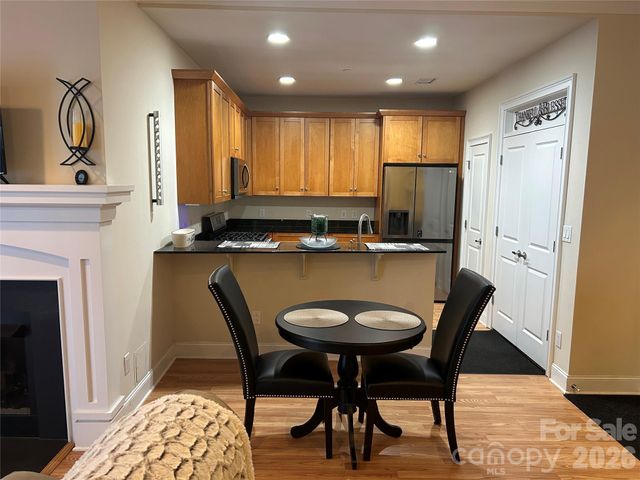 435 S Tryon Street 708, Charlotte, NC 28202