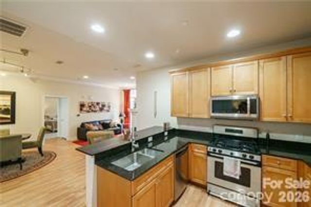 435 S Tryon Street 708, Charlotte, NC 28202