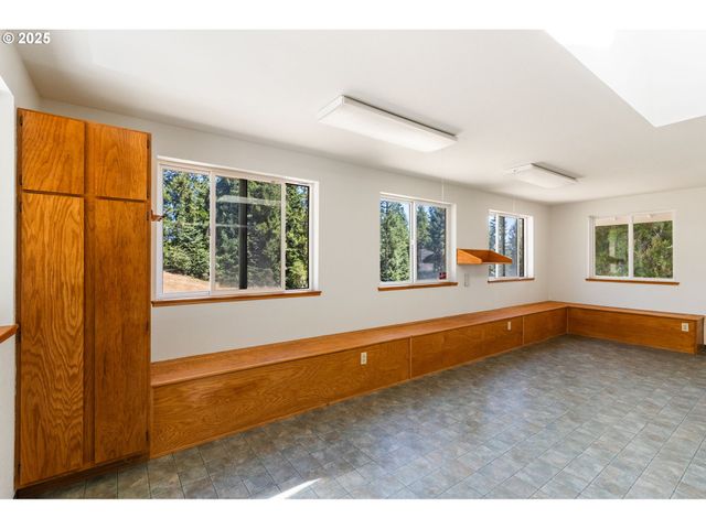 80926 TURKEY RUN Rd, Creswell, OR 97426