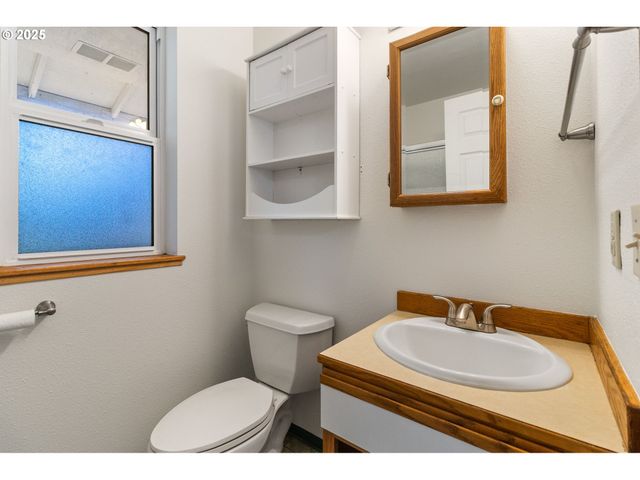 80926 TURKEY RUN Rd, Creswell, OR 97426