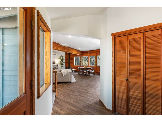 80926 TURKEY RUN Rd, Creswell, OR 97426