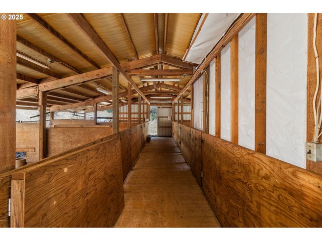 80926 TURKEY RUN Rd, Creswell, OR 97426