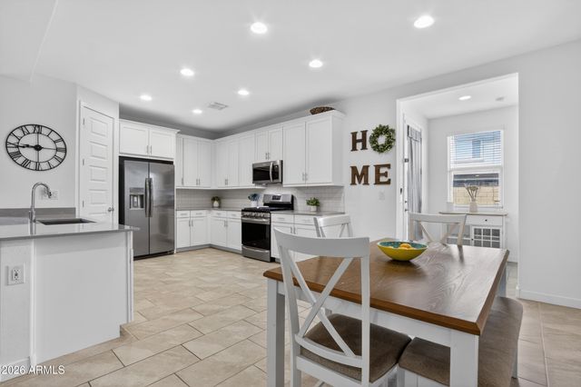 12612 W MORTEN Avenue, Glendale, AZ 85307