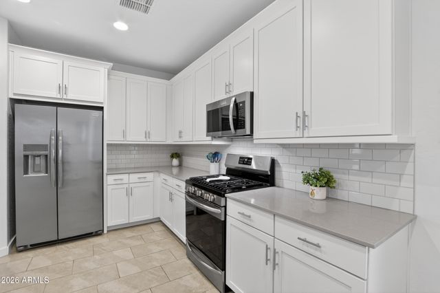 12612 W MORTEN Avenue, Glendale, AZ 85307