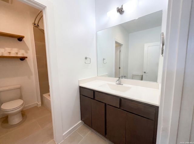 330 Clay St Unit 8, San Antonio, TX 78204