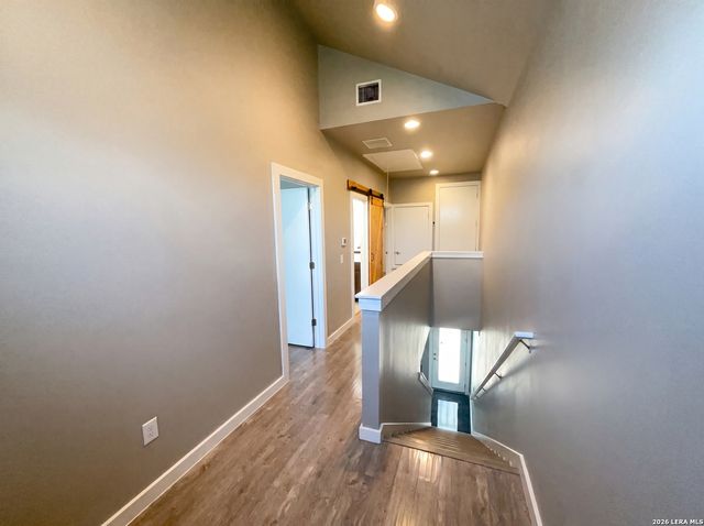 330 Clay St Unit 8, San Antonio, TX 78204