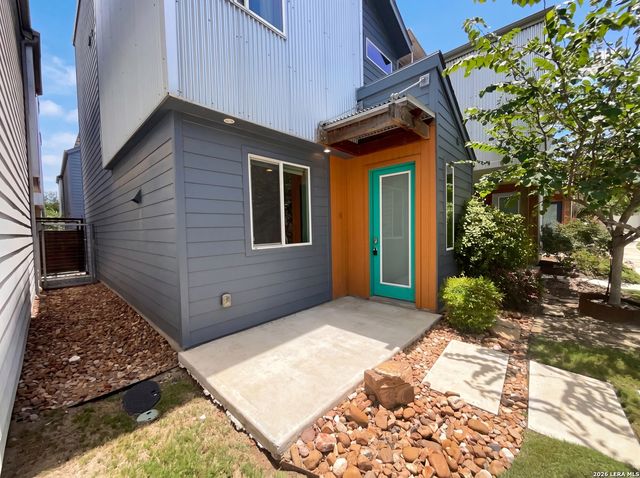 330 Clay St Unit 8, San Antonio, TX 78204