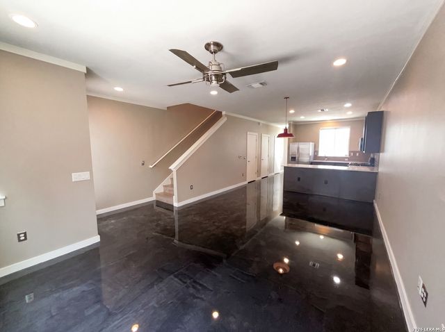 330 Clay St Unit 8, San Antonio, TX 78204