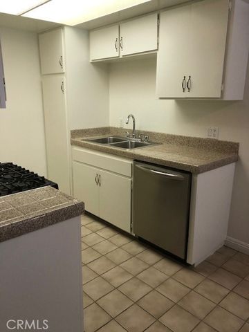 207 W Marquita 6, San Clemente, CA 92672