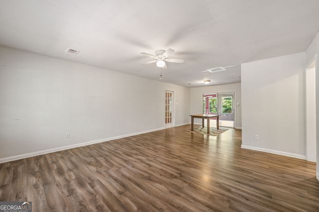 736 Stagecoach Road, Stockbridge, GA 30281