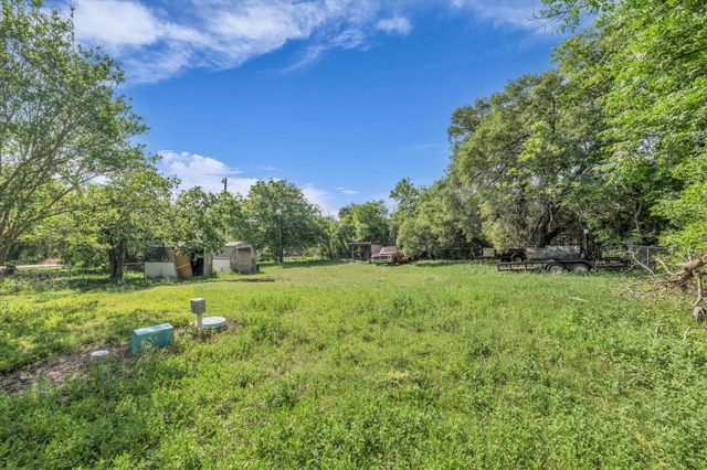 105 Church Street, Bruceville, TX 76630