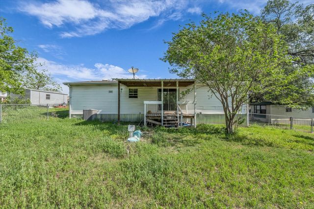 105 Church Street, Bruceville, TX 76630
