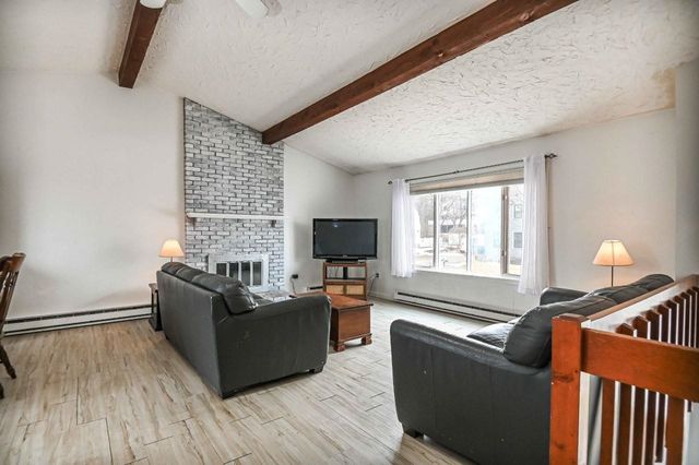 68 Airport Drive, York, ME 03909