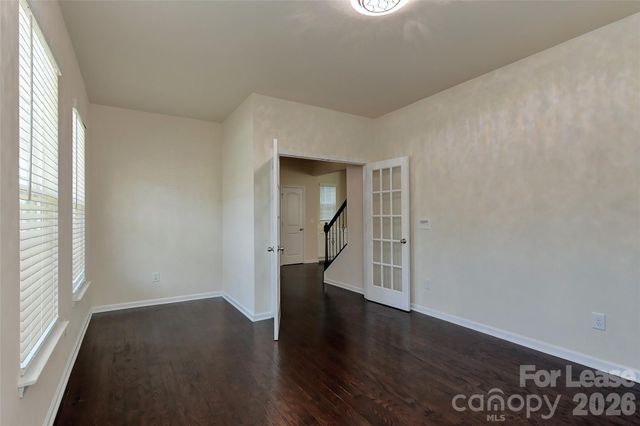 8017 Cornhill Avenue, Charlotte, NC 28277