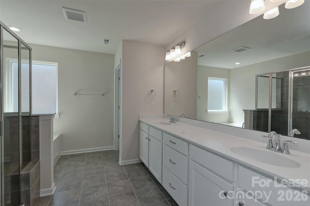 8017 Cornhill Avenue, Charlotte, NC 28277