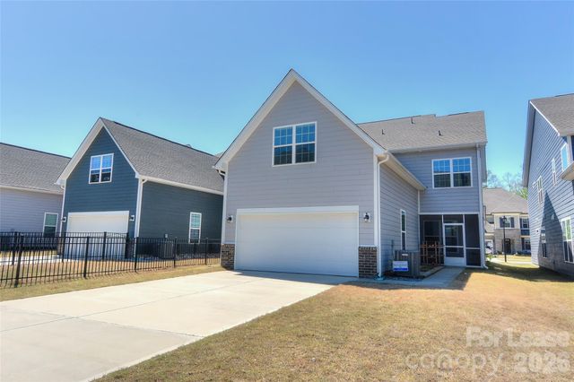 8017 Cornhill Avenue, Charlotte, NC 28277