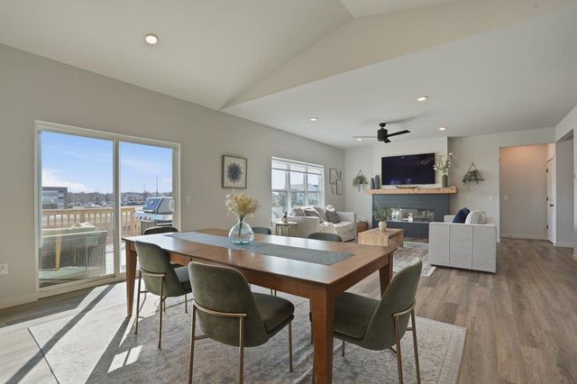 1543 N Thompson Road, Sun Prairie, WI 53590