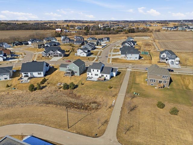 1543 N Thompson Road, Sun Prairie, WI 53590