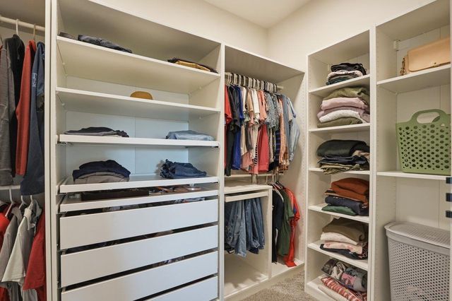 1543 N Thompson Road, Sun Prairie, WI 53590