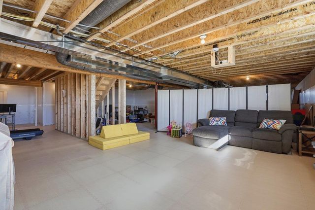 1543 N Thompson Road, Sun Prairie, WI 53590