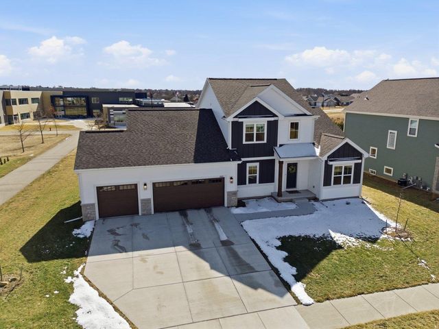 1543 N Thompson Road, Sun Prairie, WI 53590