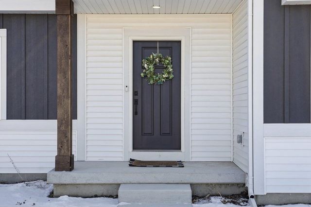 1543 N Thompson Road, Sun Prairie, WI 53590