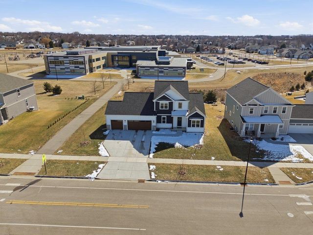 1543 N Thompson Road, Sun Prairie, WI 53590